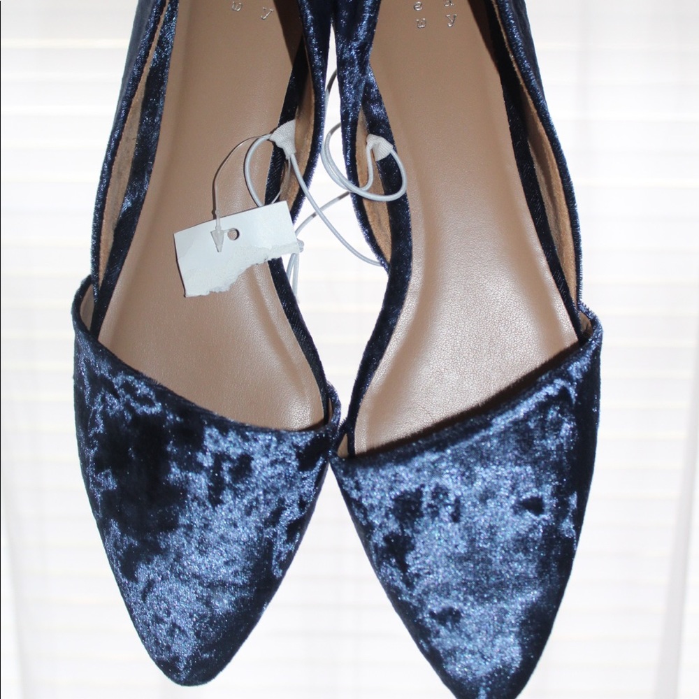 brand new velvet blue flats